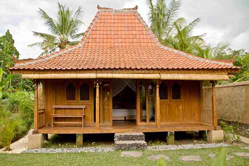 Bungalow type wooden house by buying agent in Indonesia for exportation in Bali Sourcing.