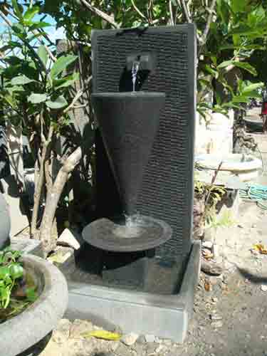 Indonesian modern fountain for export sale by sourcing agent in Bali Indonesia.
