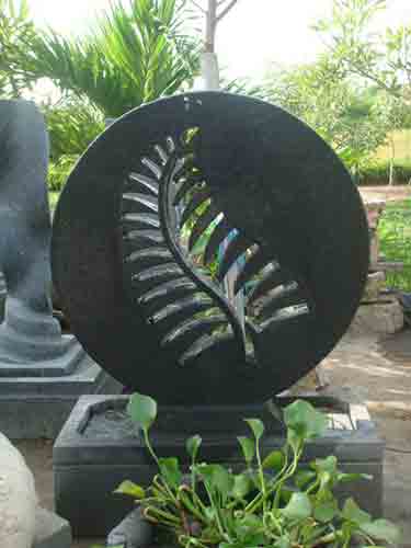 Palm fountain for export sale by sourcing agent in Bali Indonesia.