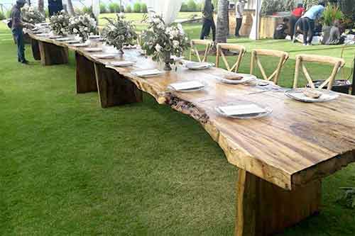 Export very large exotic raw wood tables by export agent in Bali Indonesia.