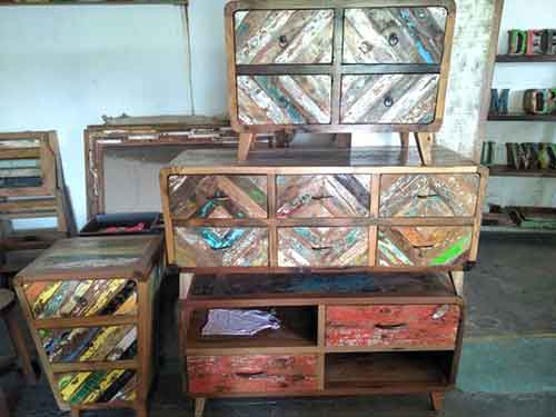 Low recycled wood furniture for sale by agent export indonesia to Bali.