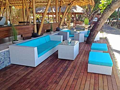 Synthetic rattan sofas and coffee tables for sale in Bali by agent sourcing Indonesia.